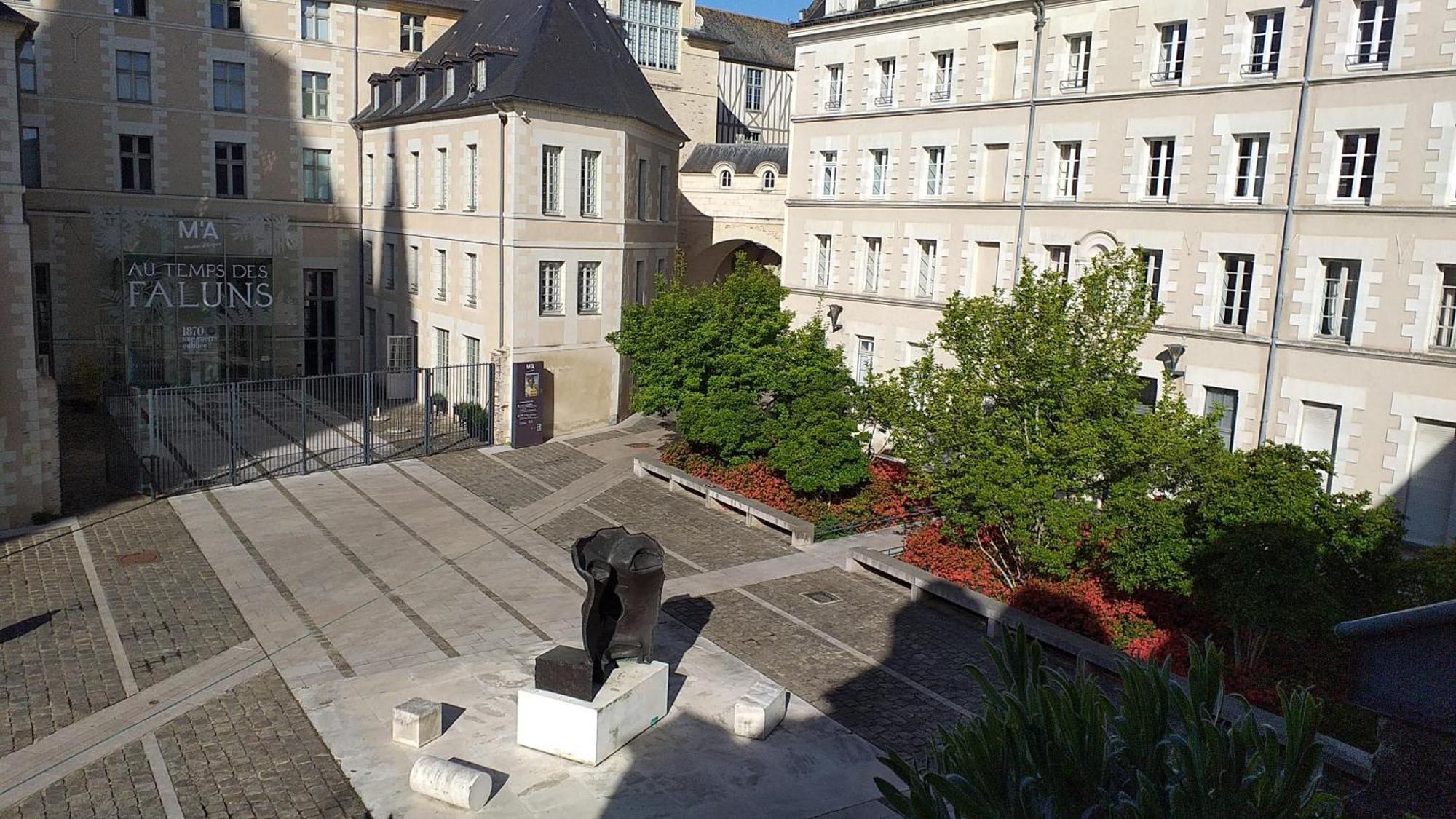 1 Hyper Centre Avec Jardins * Angers